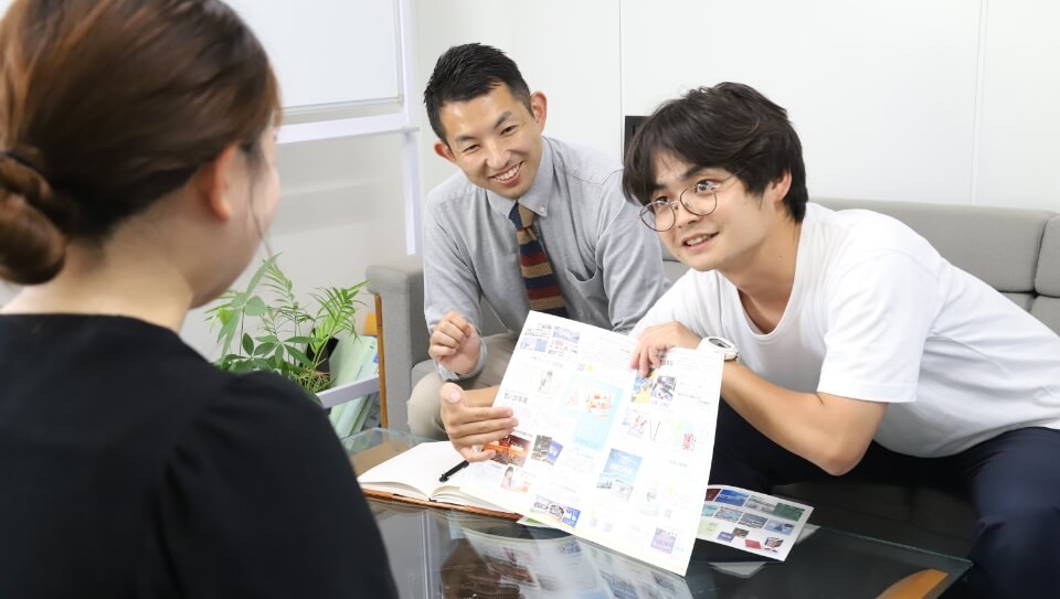 レイアウト、デザイン、撮影、印刷など、全て私どもにお任せください